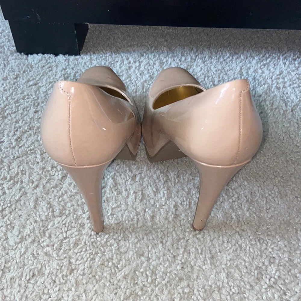 Vera Wang heels - Picture 7 of 13